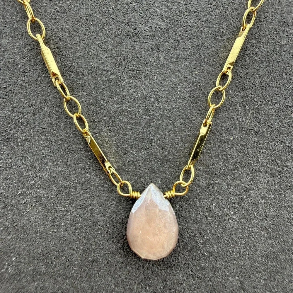 Luna Norte Boho Celestial Necklace Peach Moonstone Teardrop Gold Tone Bar Link